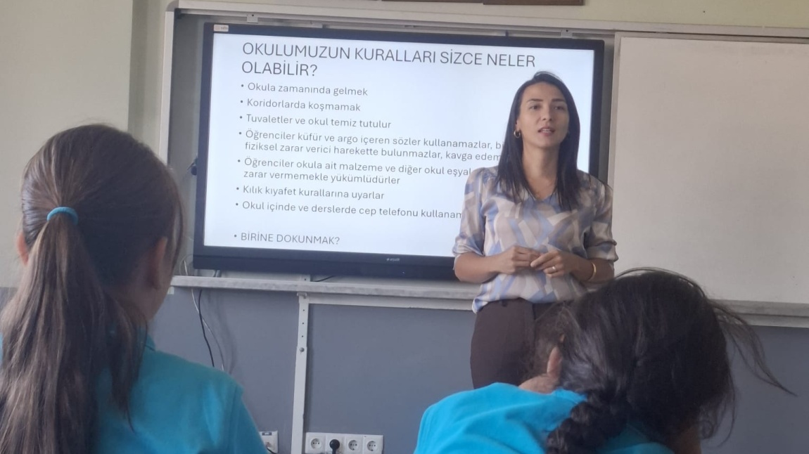 5.SINIF ÖĞRENCİLERİMİZE OKULUMUZ TANITILDI